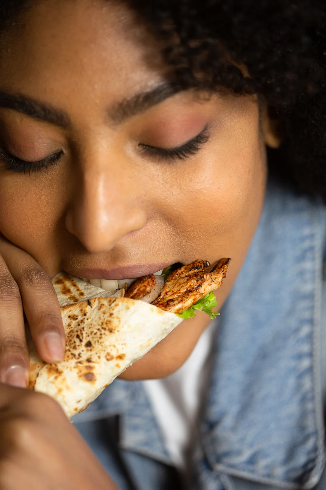 Commercial Unit Stills Photograph | Naked Glory Vegan Chicken Wrap | Unit Stills Photographer Daniel Geesen for Hedgehogs vs. Foxes